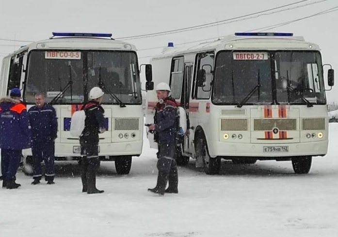 Mindestens 11 Tote, Dutzende Verschüttete bei russischem Grubenunglück