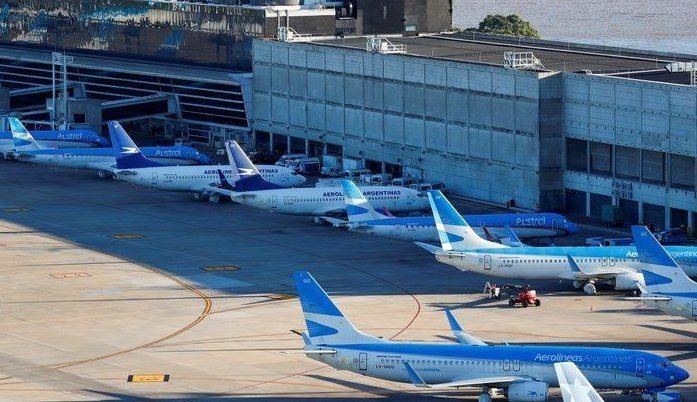 Argentinien verschiebt die Wiederaufnahme von Direktflügen nach Afrika wegen der neuen COVID-19-Variante