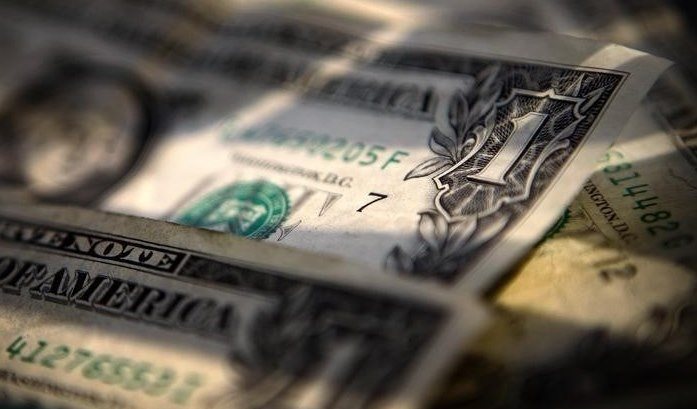 Dollar konsolidiert sich nach starken Kursgewinnen; Beschäftigungsbericht für Nicht-Bauern