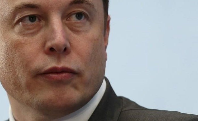 "Klingt komisch": Elon Musk greift Binance-CEO wegen Dogecoin-Ausfällen an