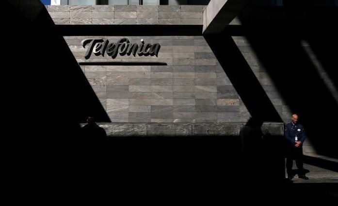 Telefónica steigt um fast 4%, nachdem KKR ein Übernahmeangebot für Telecom Italia abgegeben hat
