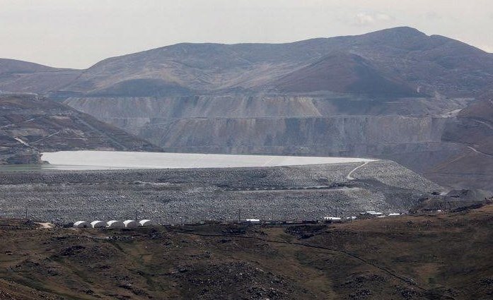 Gemeinschaft in Peru stimmt der Aufhebung der Blockade zu; Las Bambas Mine schweigt zu den nächsten Schritten