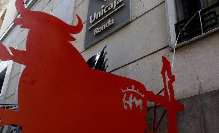 Spanische Bank Unicaja will nach Angaben der Gewerkschaft bis zu 1.513 Stellen streichen