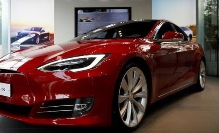 Tesla in den roten Zahlen: Musks Aktienverkauf ist noch nicht beendet; 5 Millionen Dollar fehlen noch