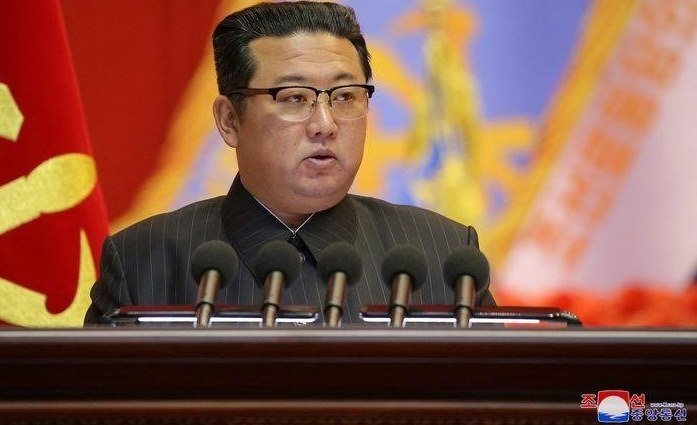 Nordkorea beginnt das neue Jahr offenbar mit dem Start einer ballistischen Rakete