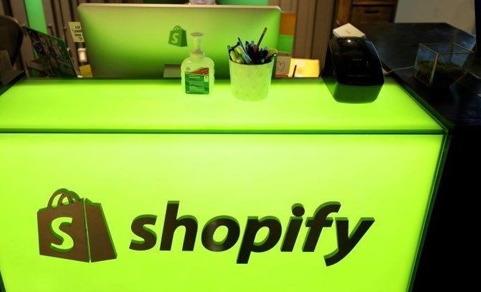 Shopify fällt um 18%: Warnung vor den Auswirkungen der Inflation auf die Verbraucherausgaben