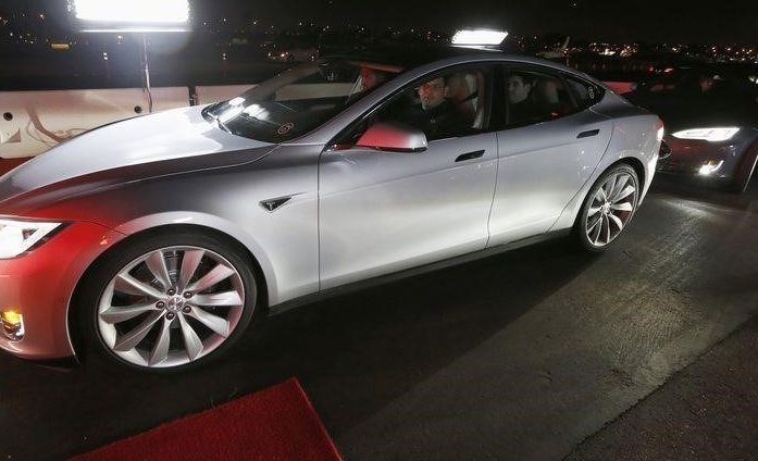 Tesla Model Y hält Einzug in die Hertz-Mietwagenflotte