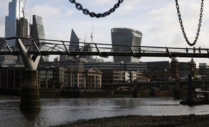 Britische Wirtschaft erholt sich und deutet auf eine Zinserhöhung der Bank of England hin