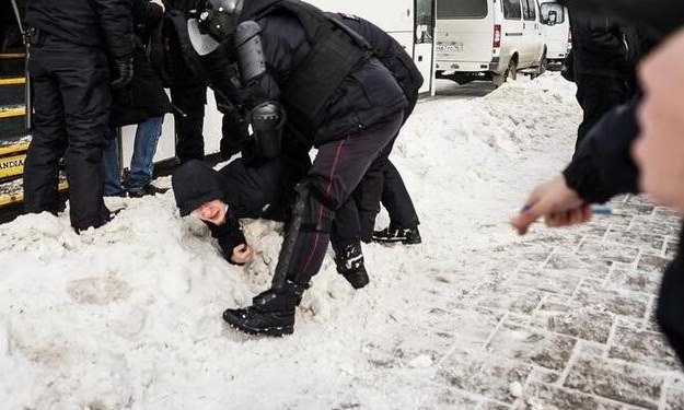 Mehr als 4.300 Verhaftungen bei Anti-Kriegs-Protesten in Russland